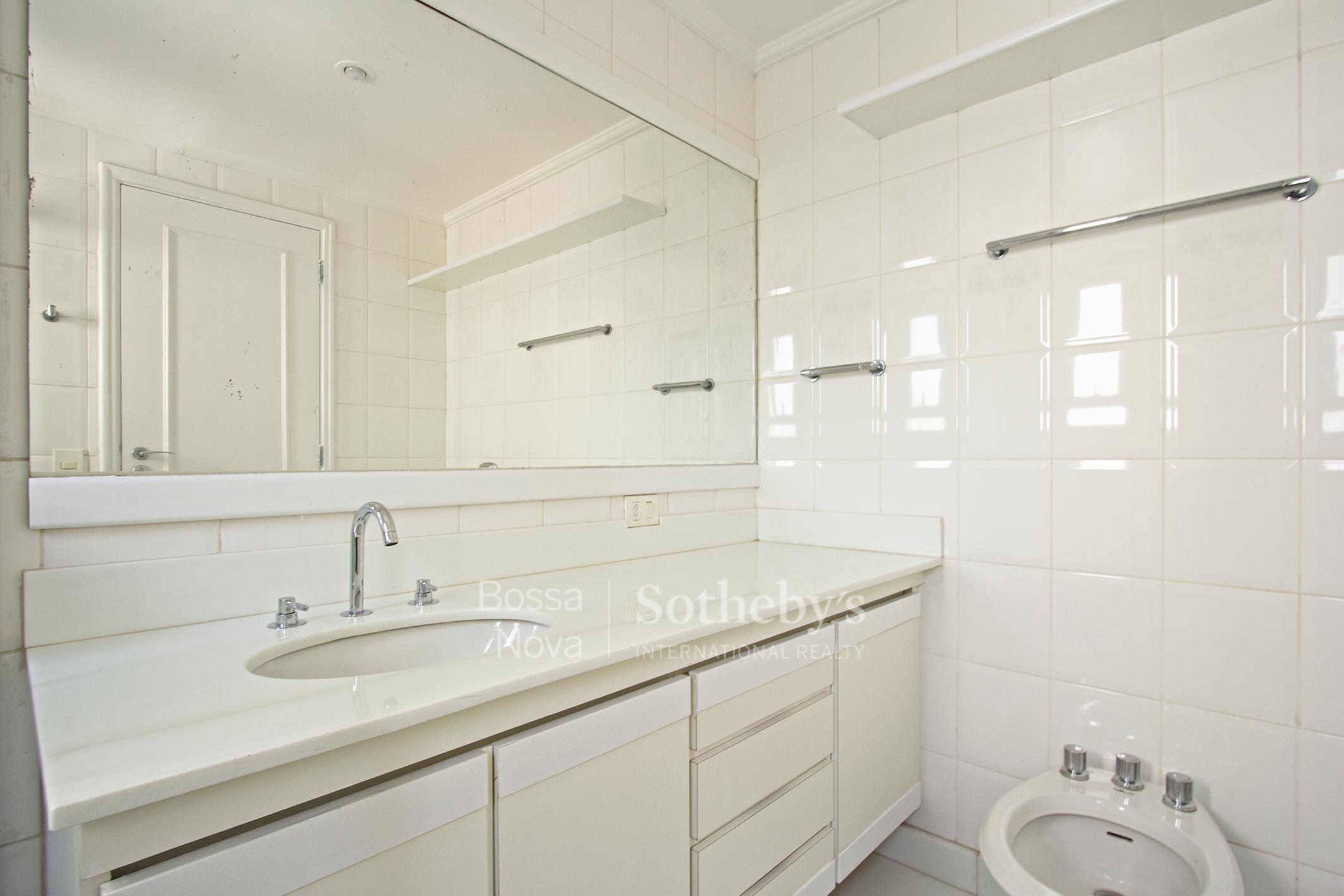 Apartamento para locação em Real Parque