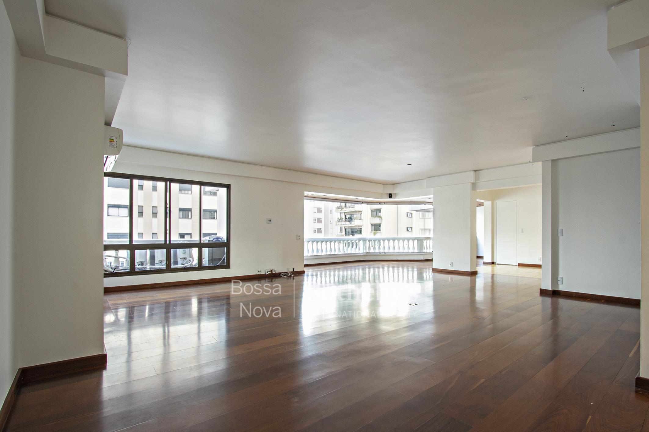 Apartamento para locação em Real Parque