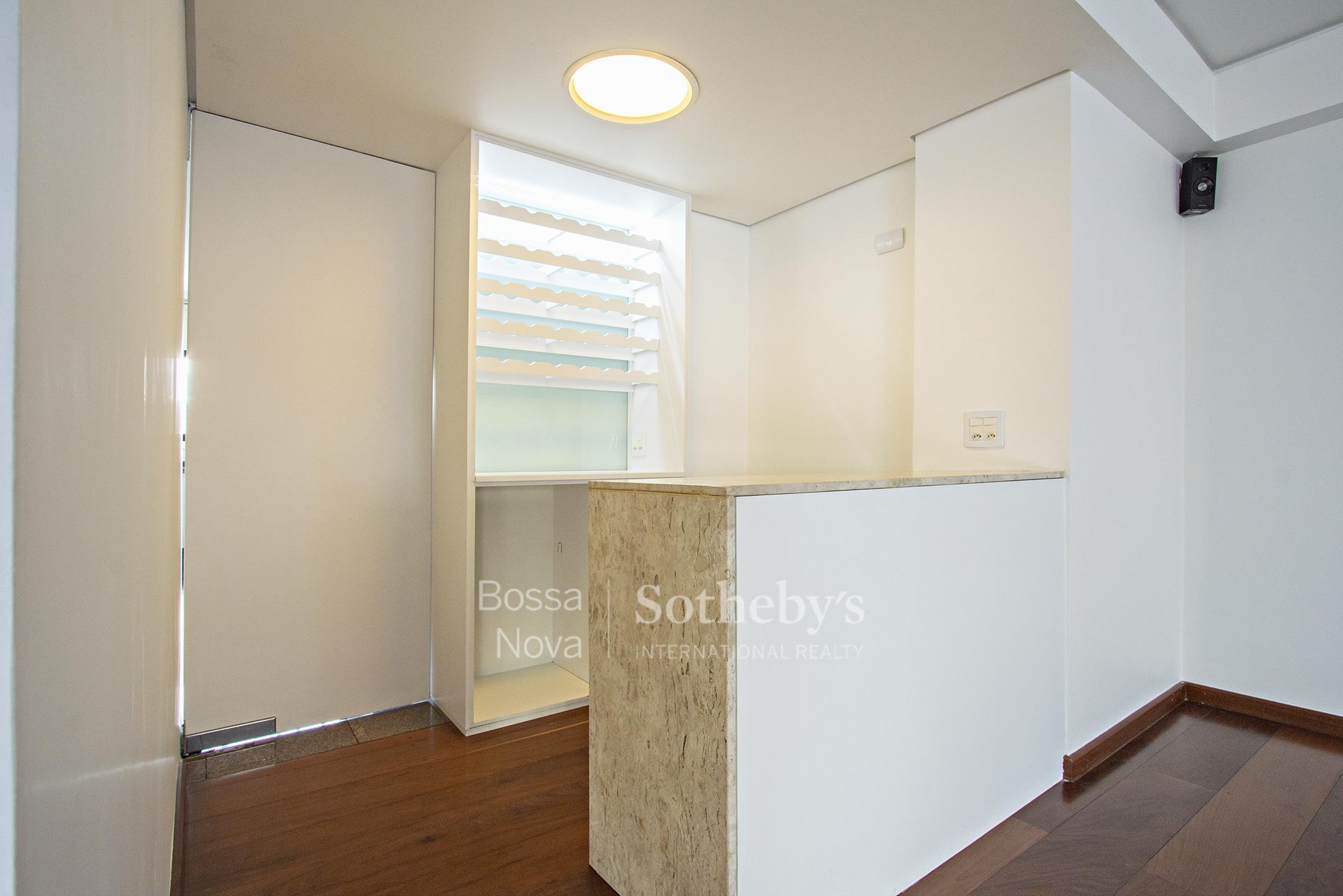 Apartamento para locação em Real Parque