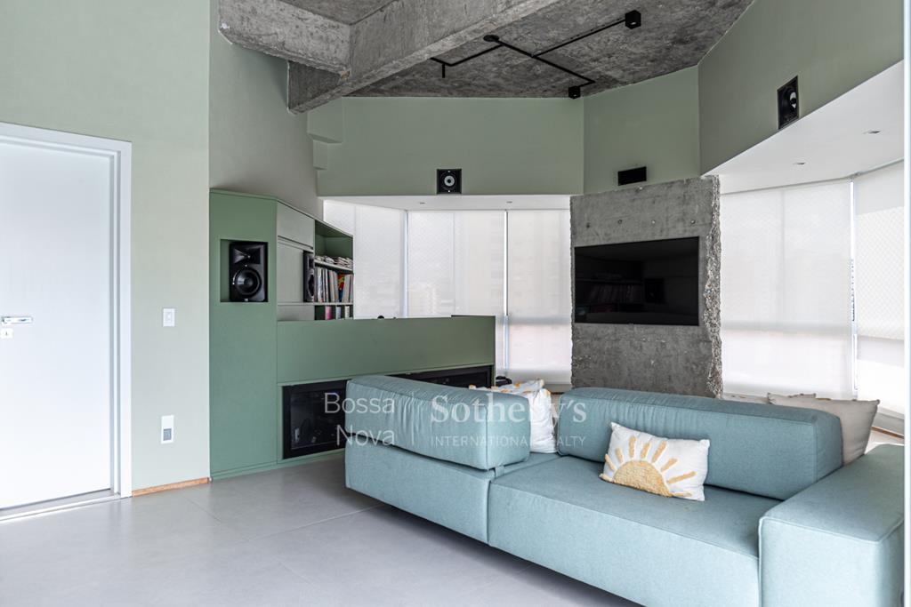 Cobertura Duplex para venda em Moema