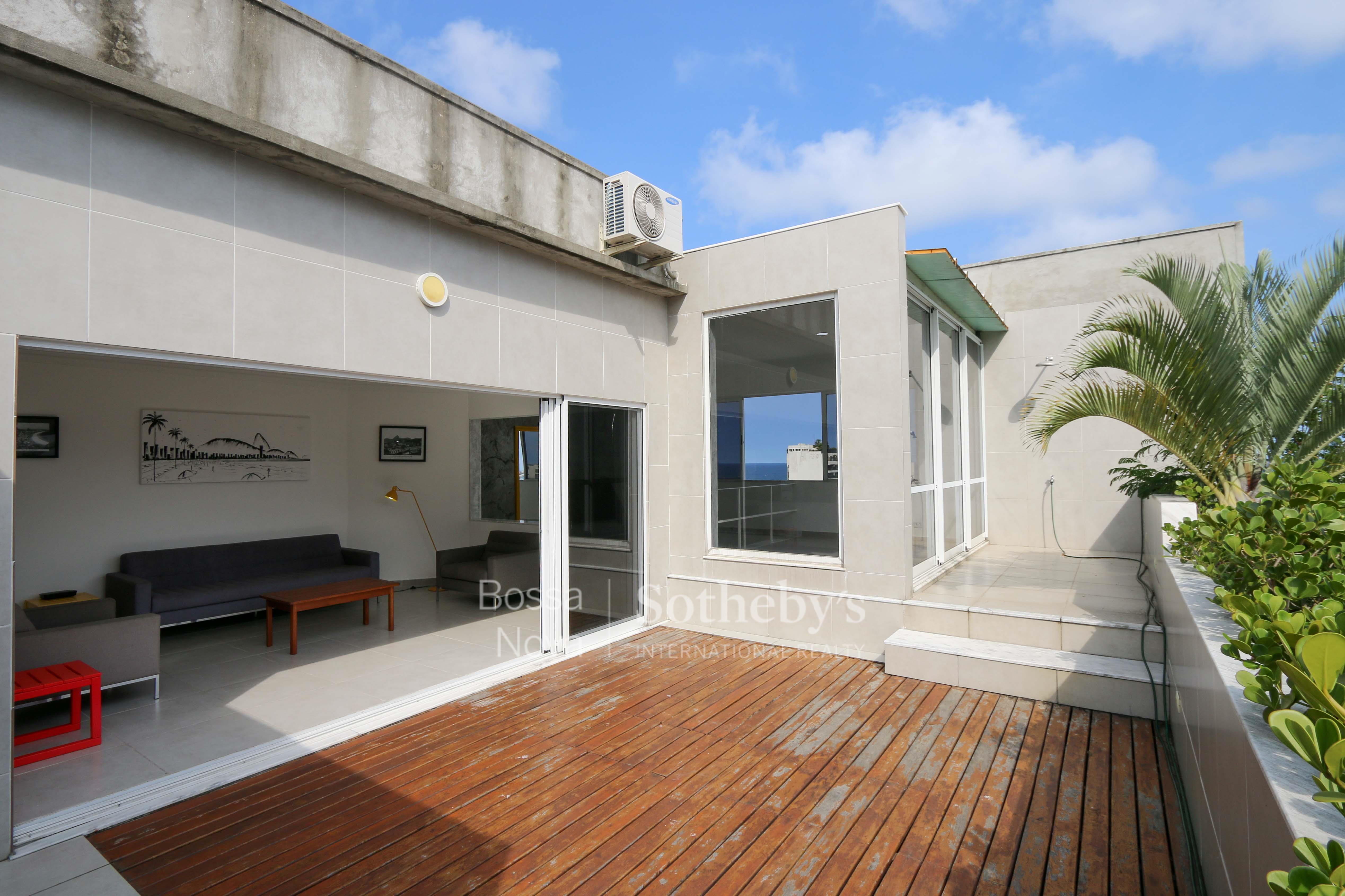 Cobertura triplex reformada