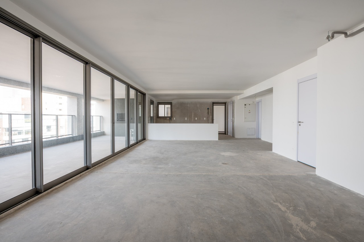 Lindo apartamento no meio de Pinheiros.