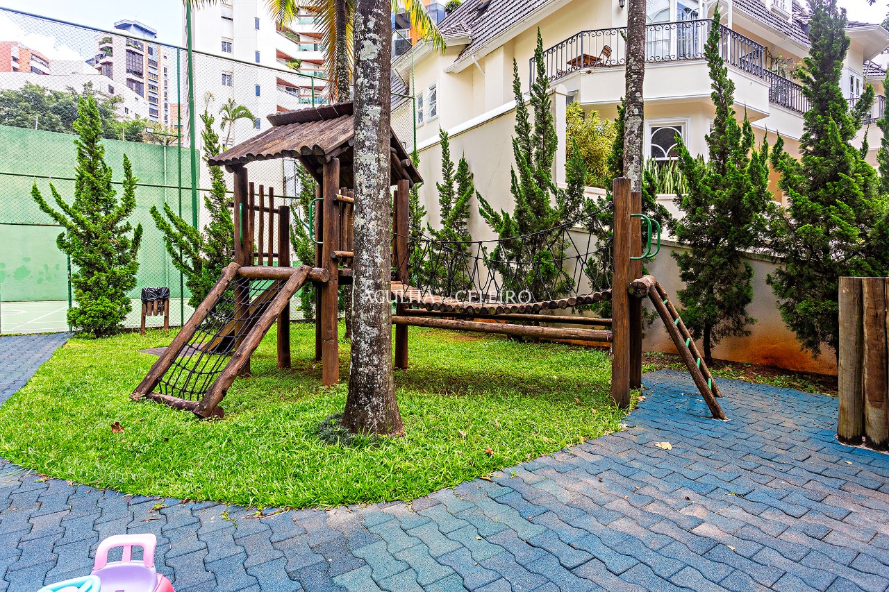 Casa Em Condomínio para venda em Real Parque