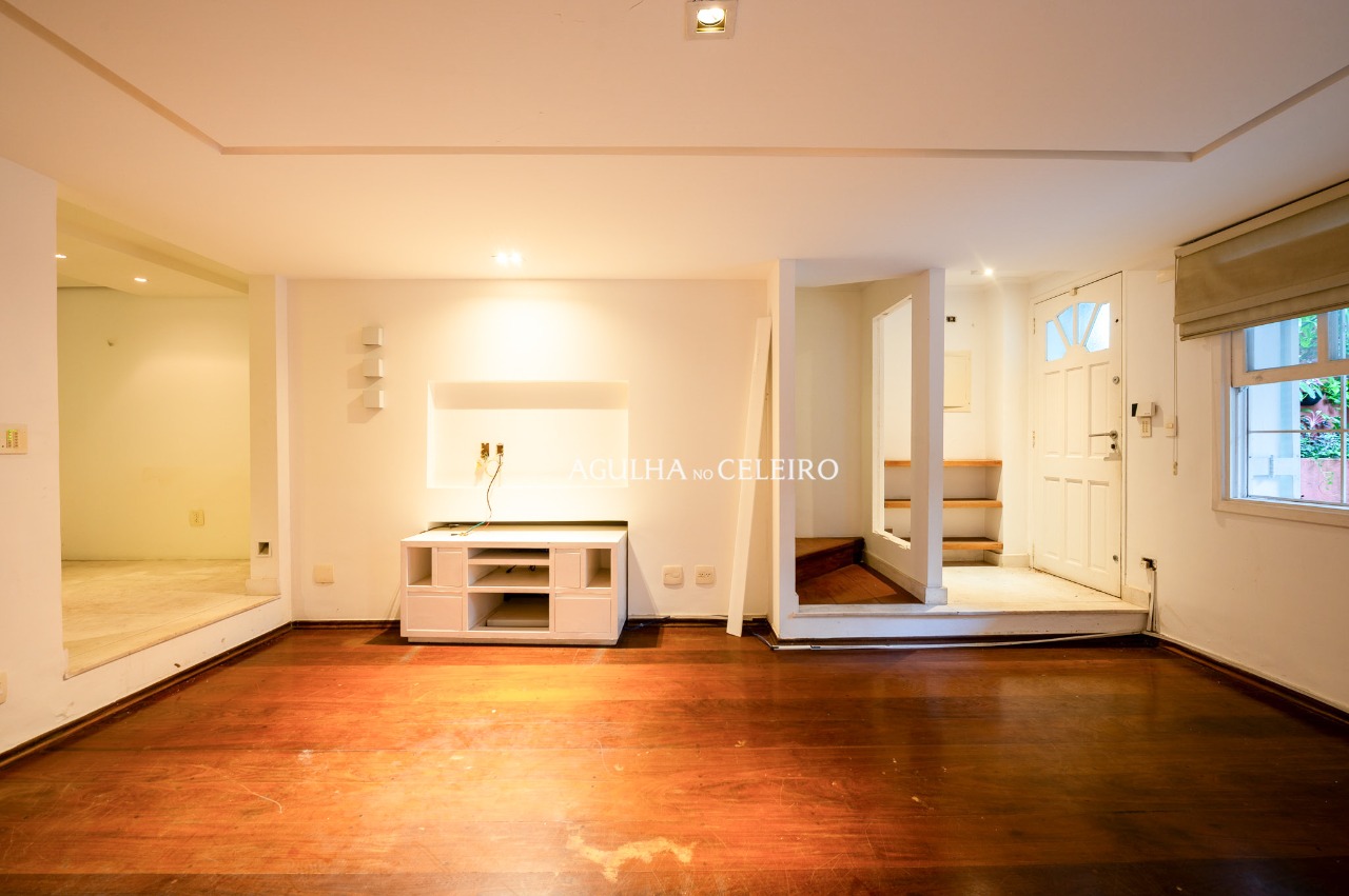 Casa De Vila para venda em Jardim Paulista