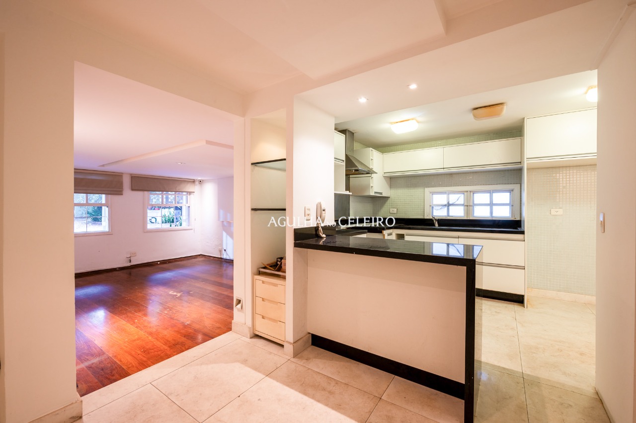 Casa De Vila para venda em Jardim Paulista