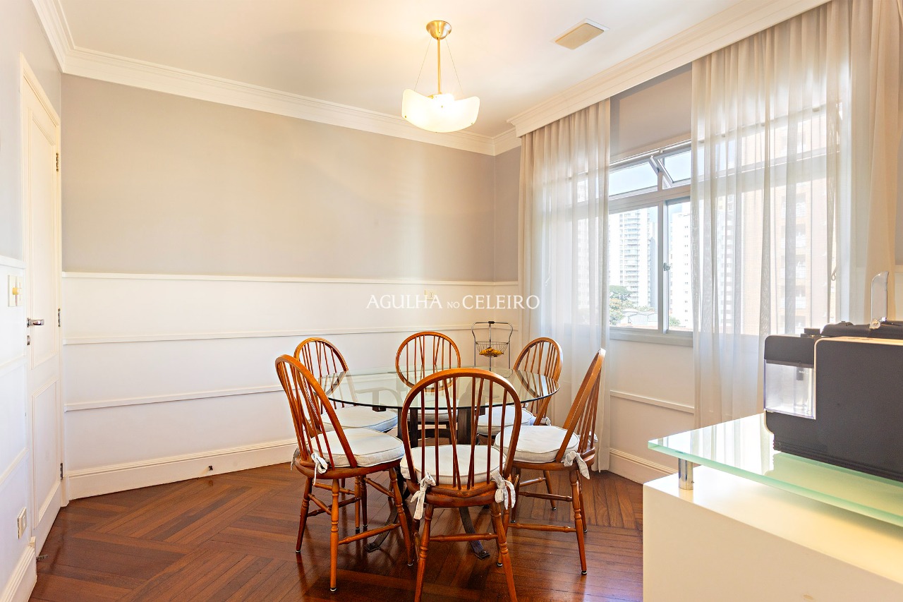Apartamento para locação em Moema