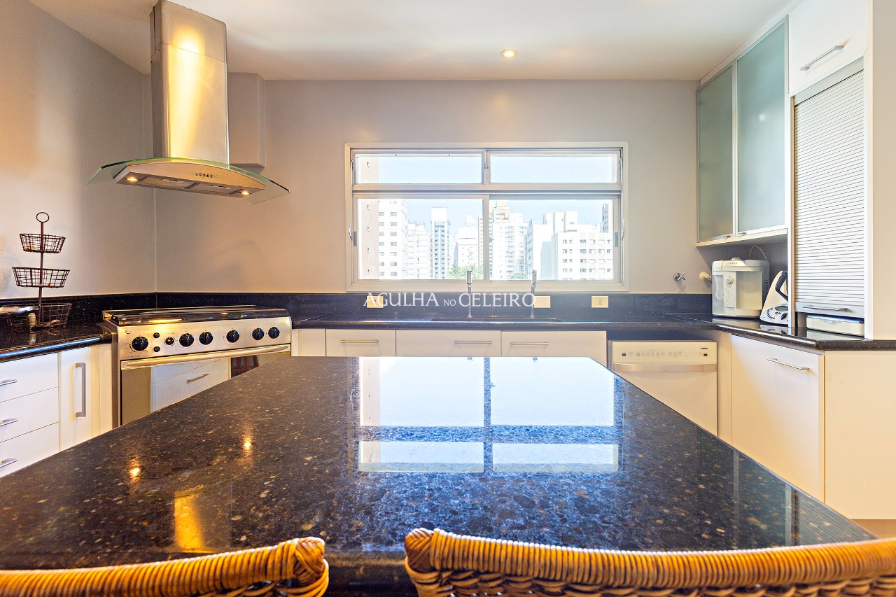 Apartamento para locação em Moema
