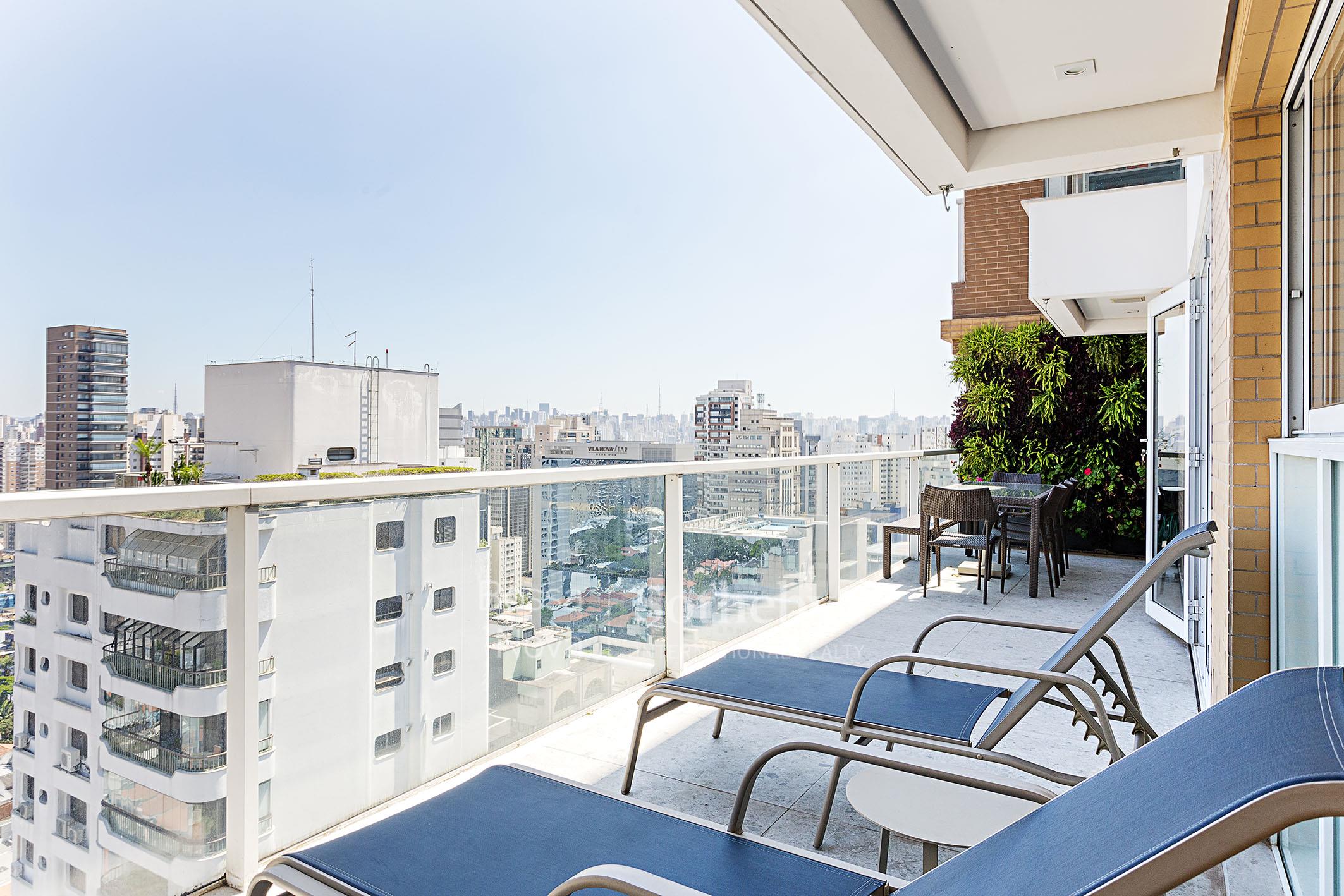 Apartamento Duplex para venda em Itaim Bibi