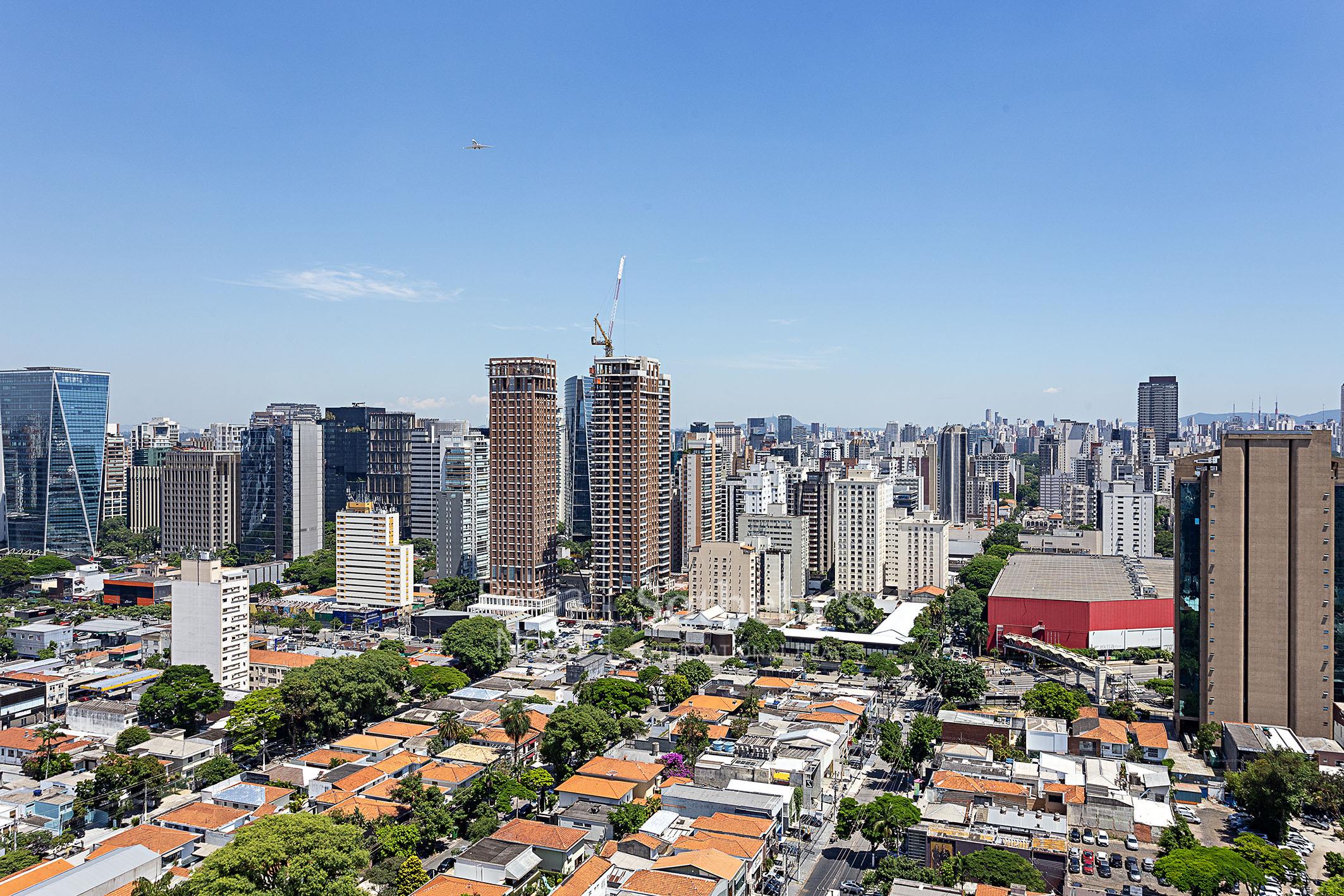 Apartamento Duplex para venda em Itaim Bibi