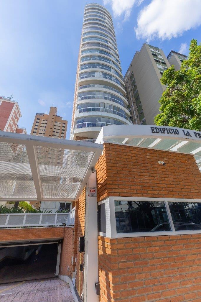 Cobertura para venda em Moema