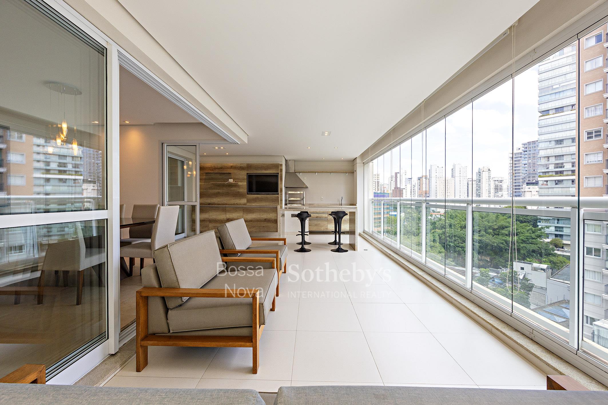 Apartamento com varanda gourmet e vista na Vila Nova Conceição, a poucos passos do Parque Ibirapuera