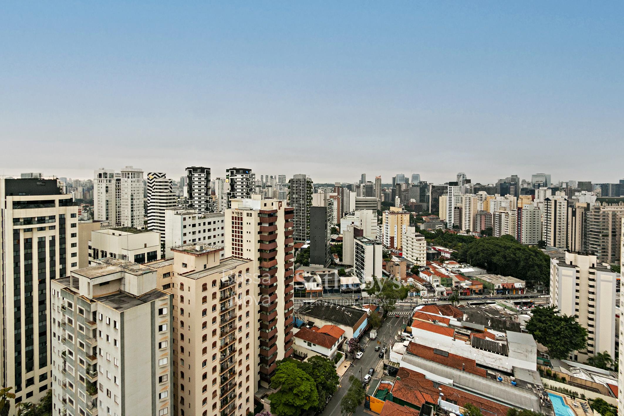 Cobertura para venda em Moema