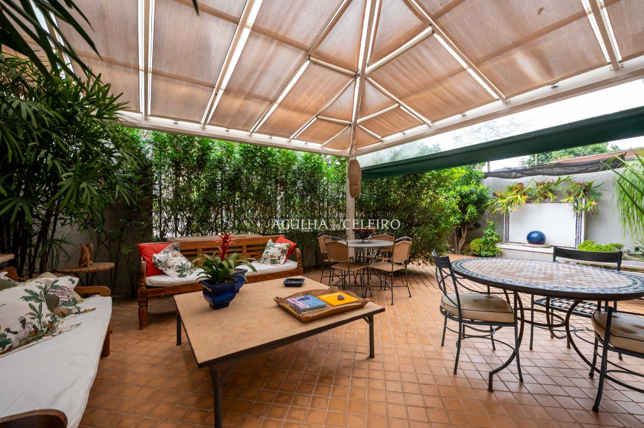 Casa Em Condomínio para venda em Real Parque