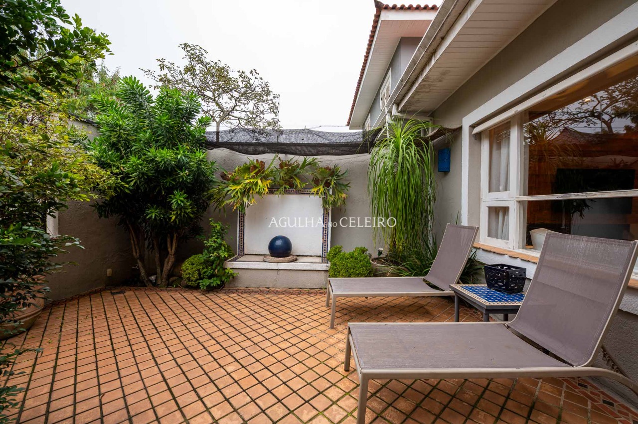 Casa Em Condomínio para venda em Real Parque