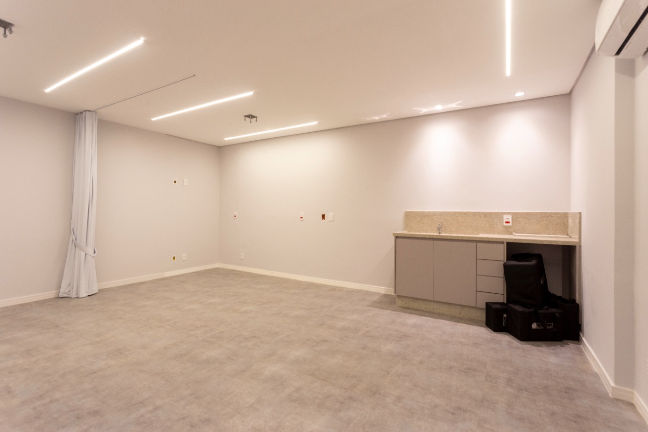 Casa Comercial para venda em Pacaembu