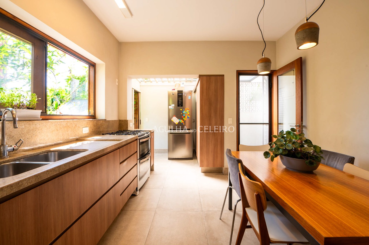 Casa para venda em Vila Madalena