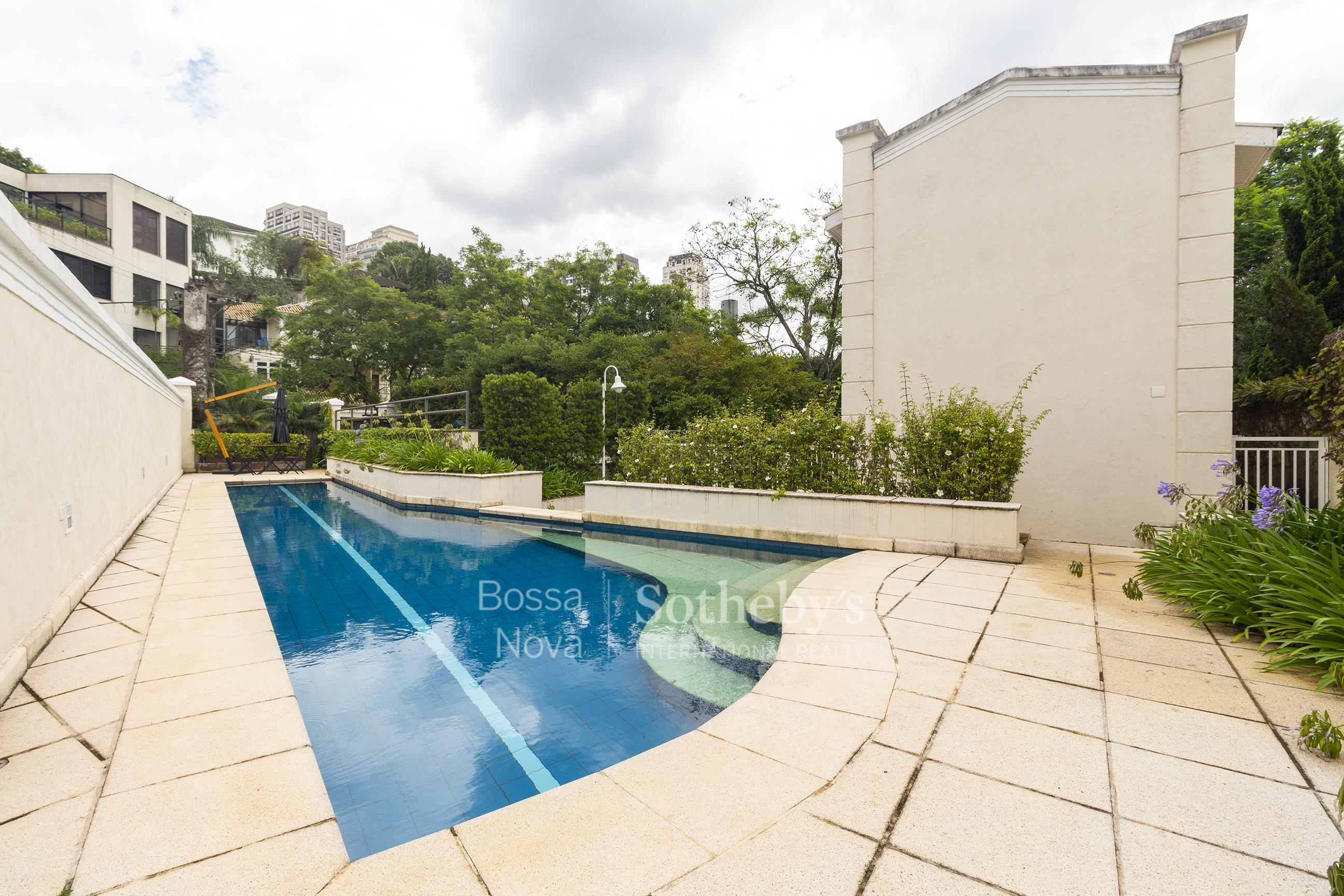 Casa Em Condomínio para venda em Real Parque