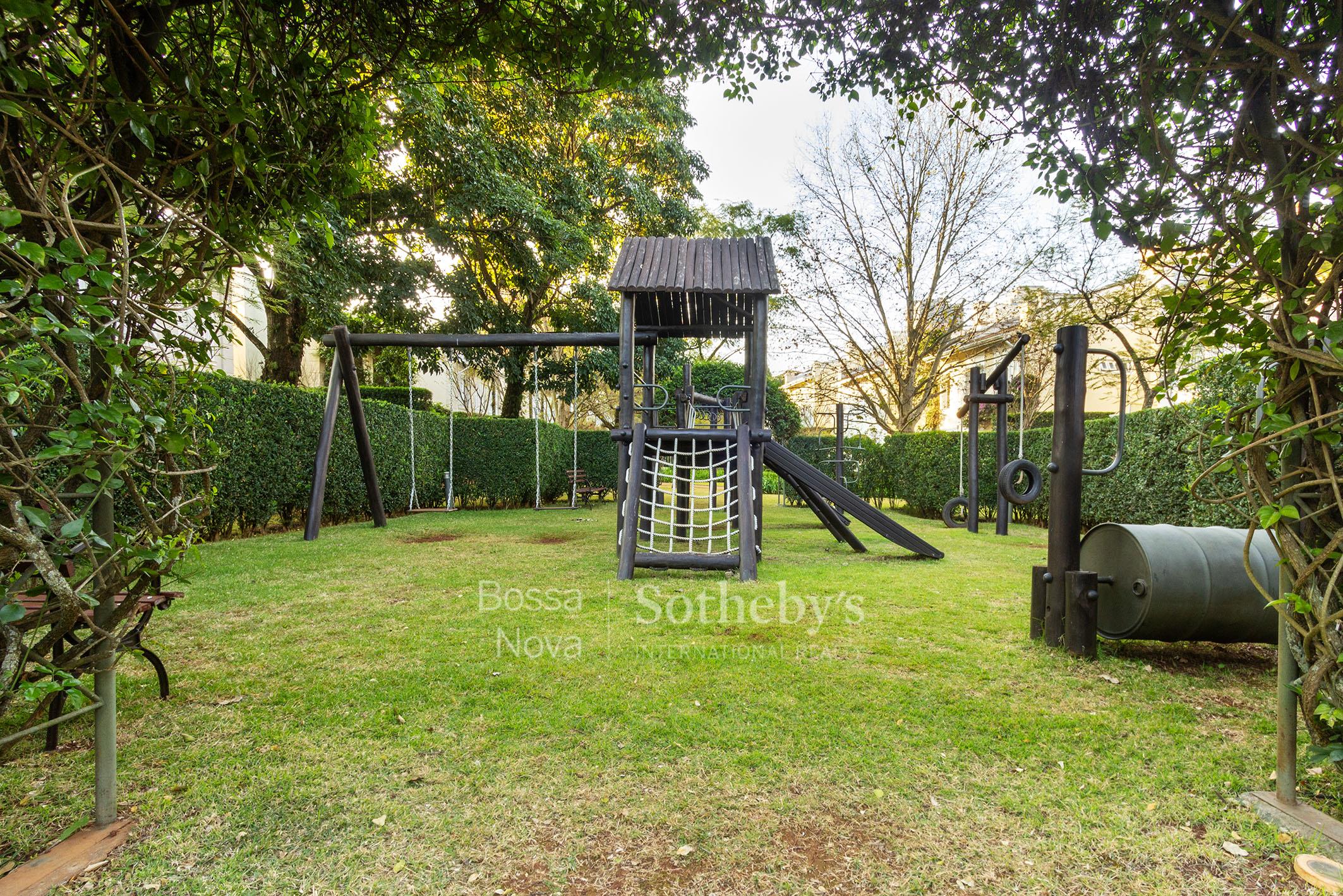 Casa Em Condomínio para venda em Real Parque