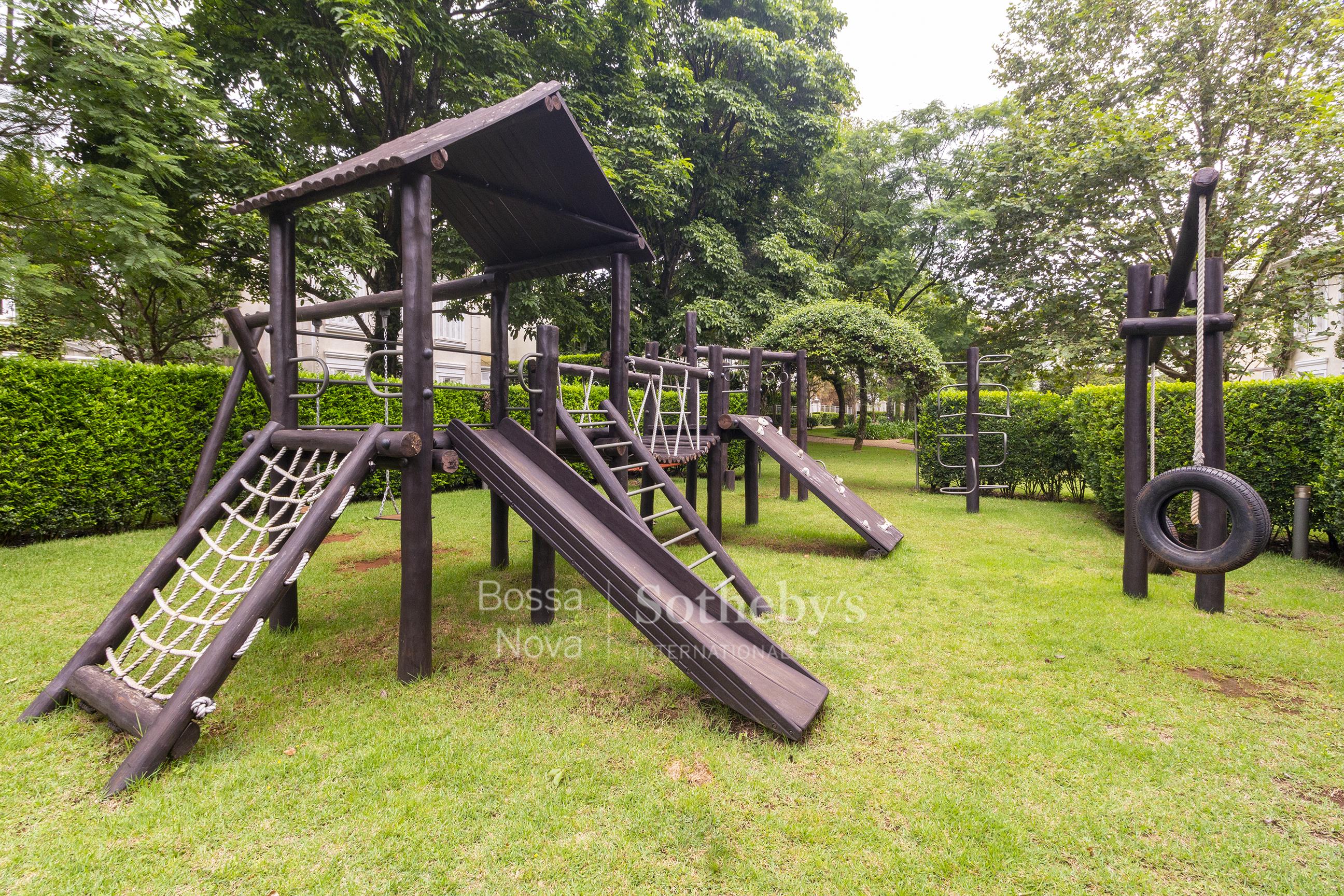Casa Em Condomínio para venda em Real Parque