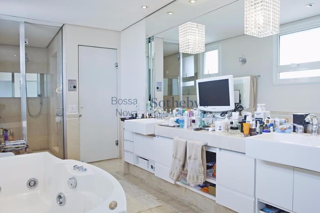 Apartamento Duplex para venda em Vila Nova Conceição