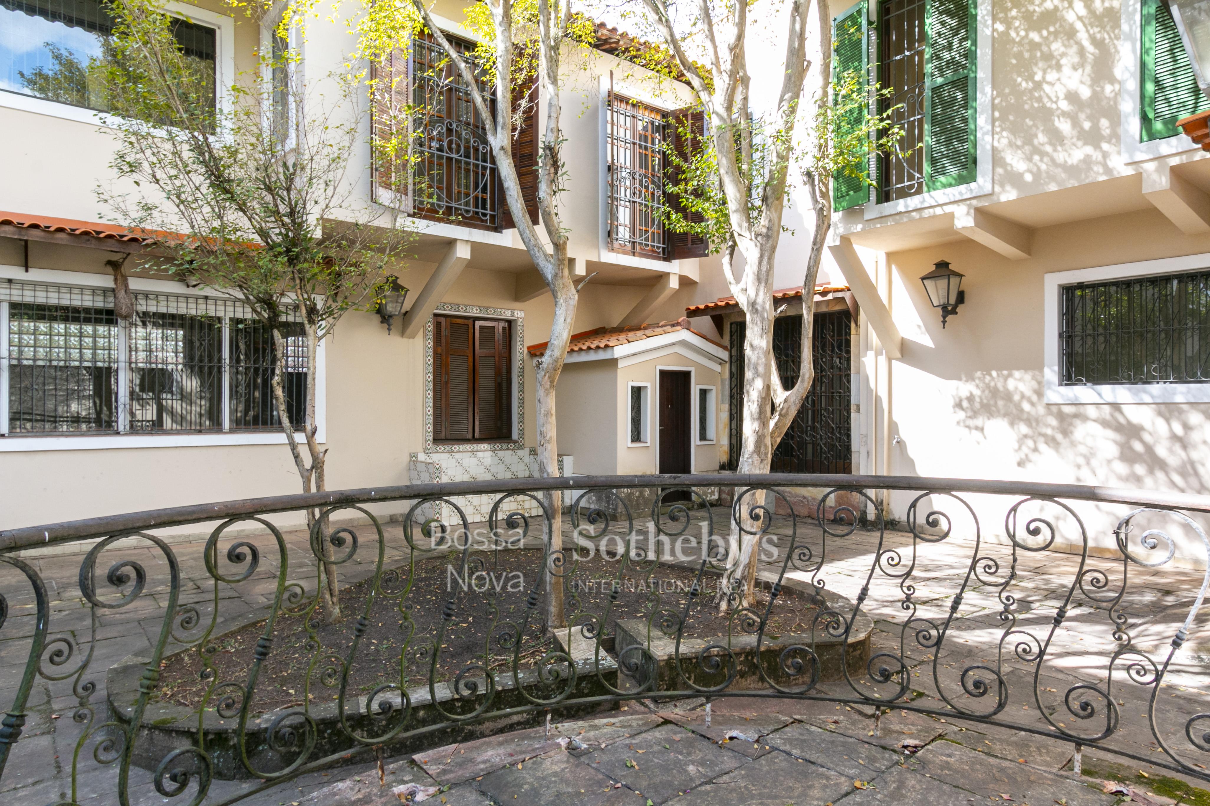 Casa para venda em Alto de Pinheiros