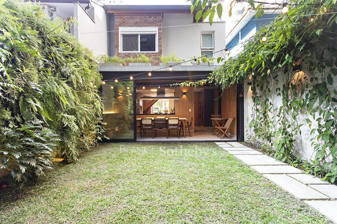 Casa De Vila para venda em Itaim Bibi