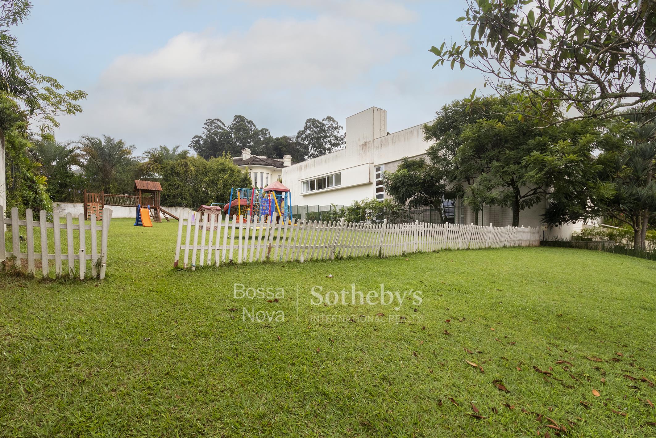 Casa Em Condomínio para venda em Real Parque
