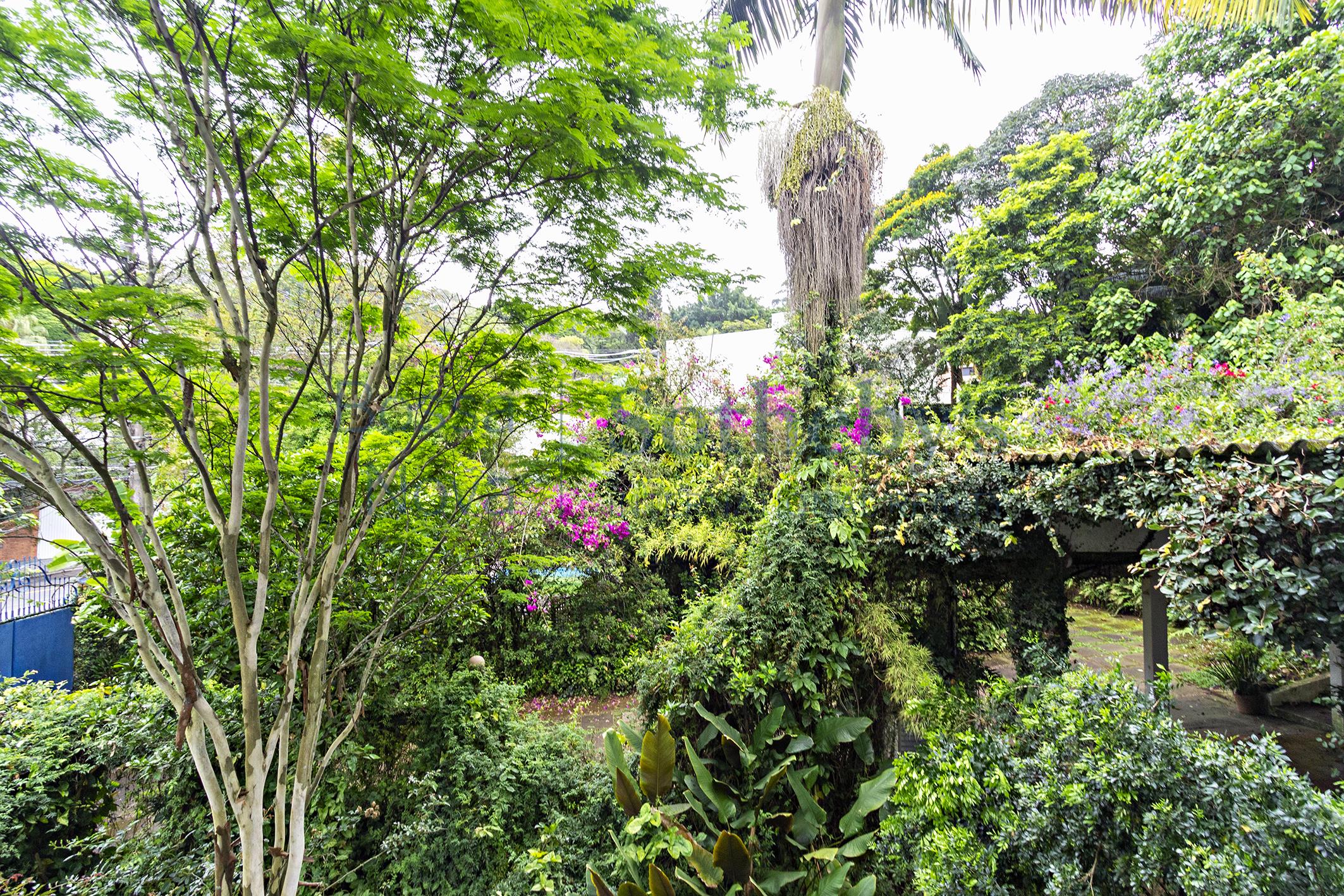 Casa Em Condomínio para venda em Real Parque