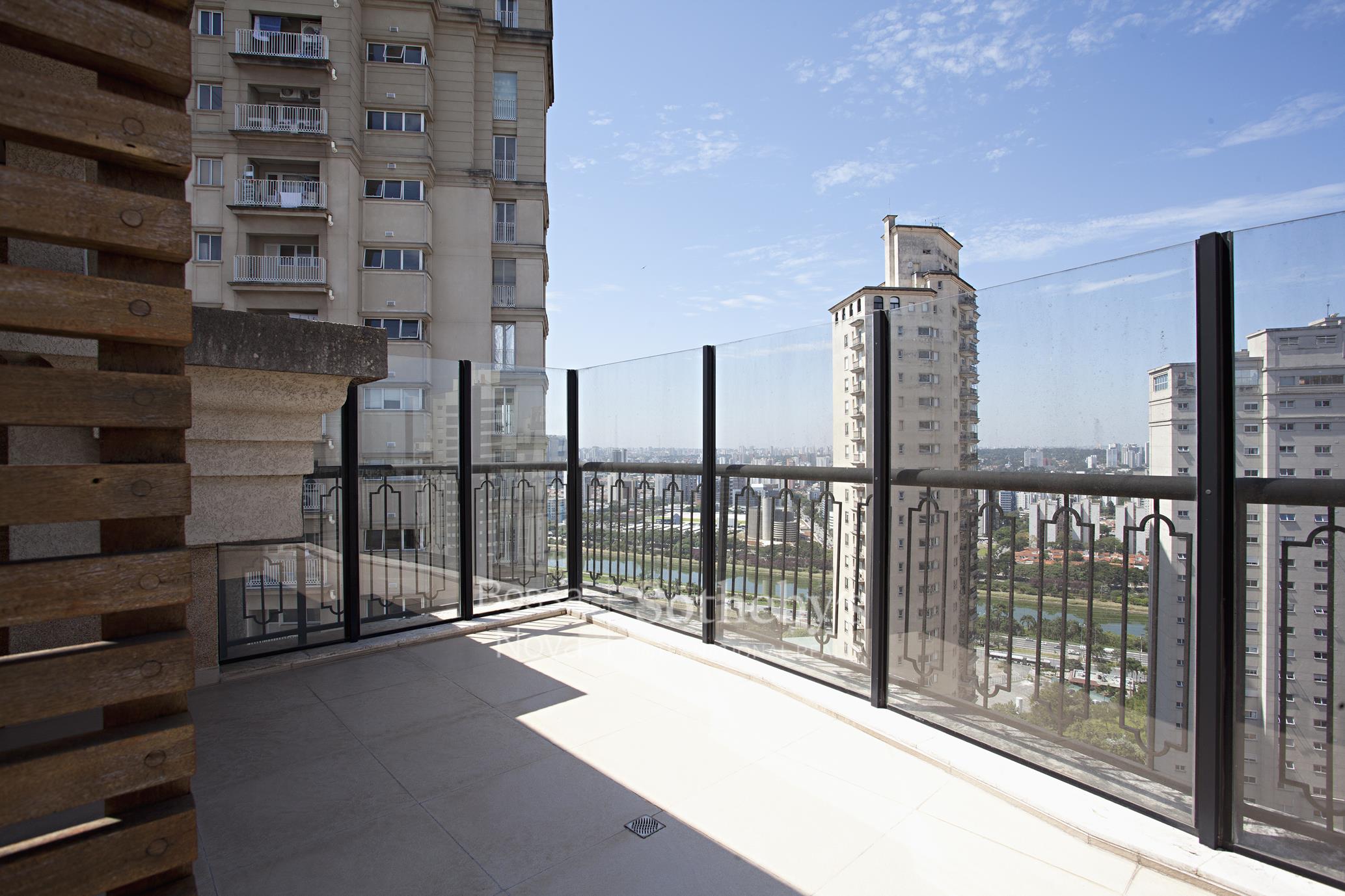 Cobertura Duplex para venda em Panamby