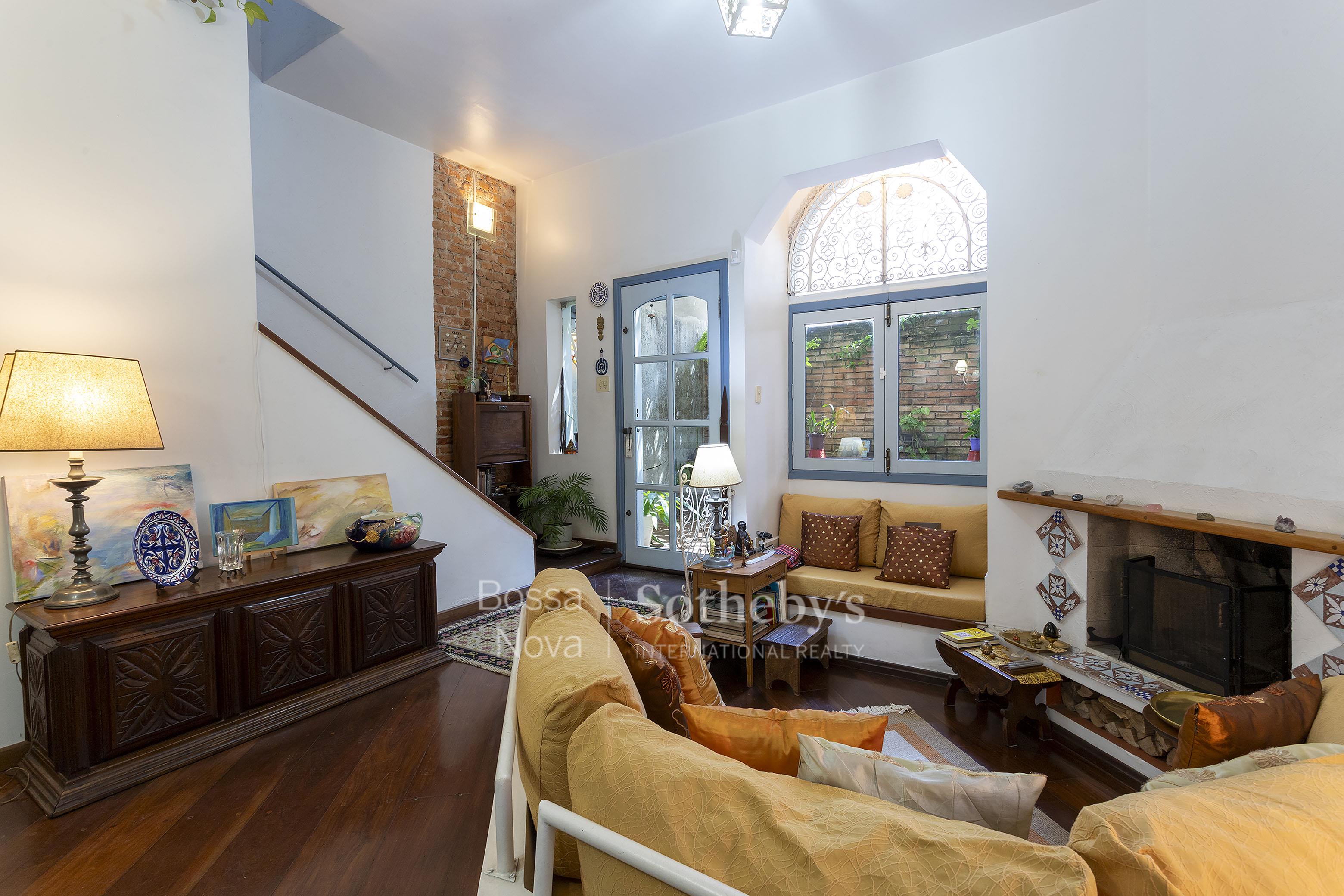 Casa De Vila para venda em Itaim Bibi