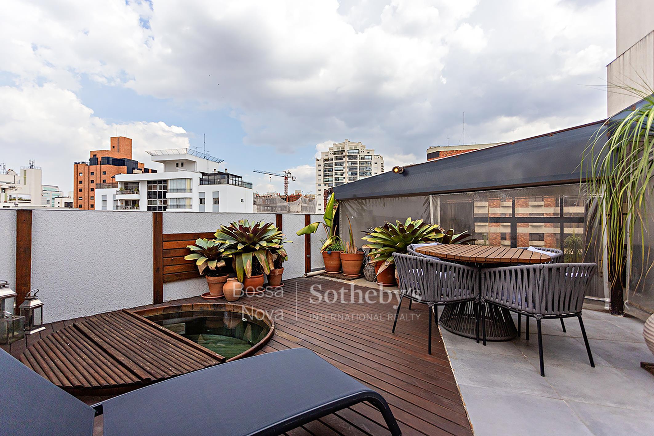 Cobertura Triplex para venda em Vila Nova Conceição