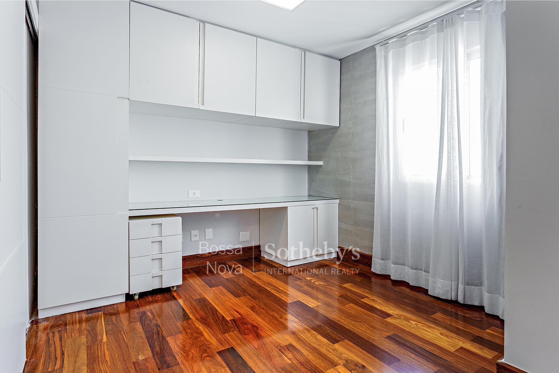 Cobertura Triplex para venda em Itaim Bibi