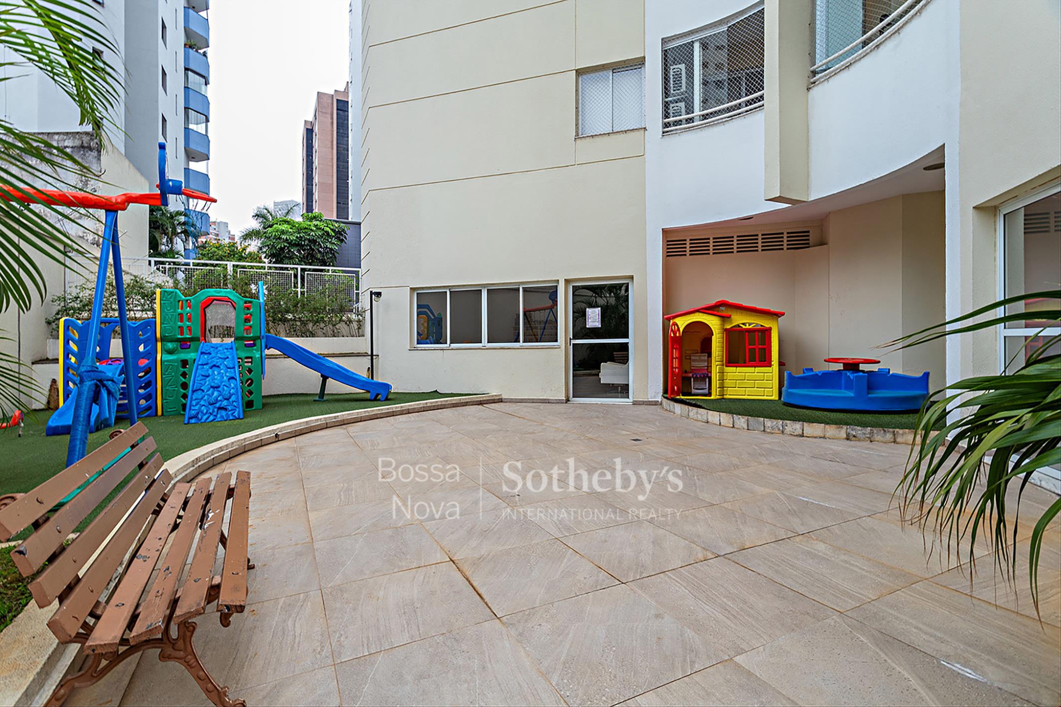 Cobertura Triplex para venda em Itaim Bibi