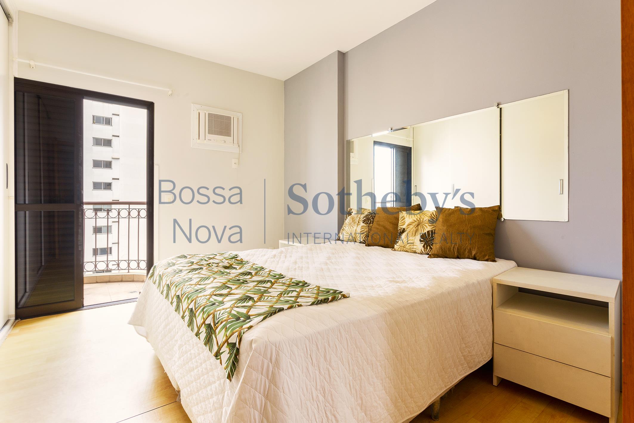 Cobertura Triplex para venda em Moema