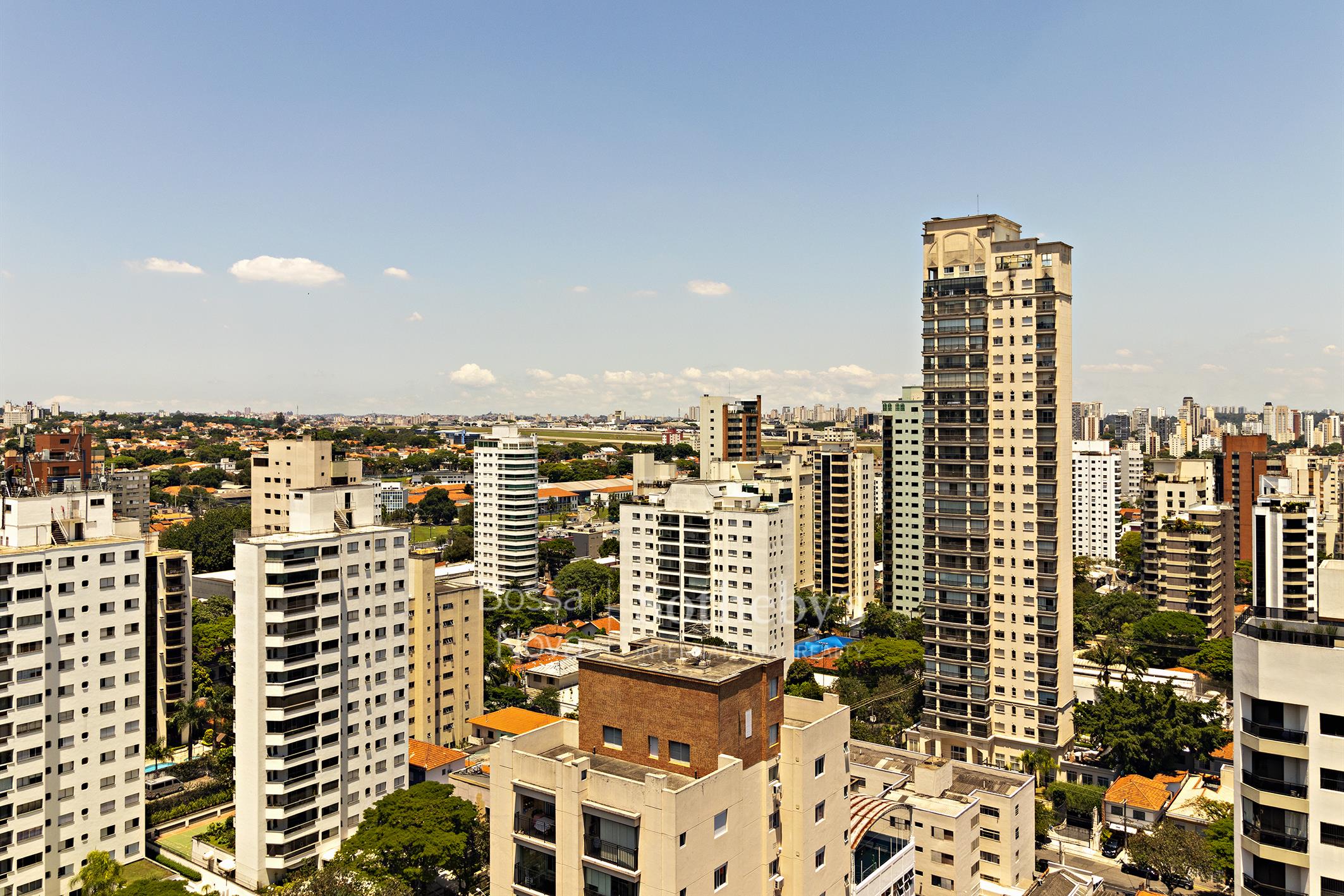 Cobertura Triplex para venda em Moema