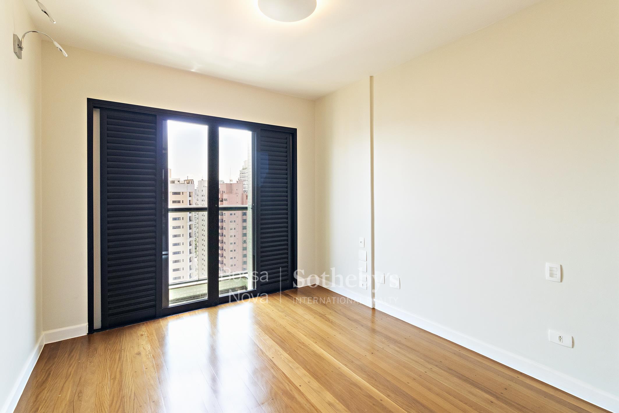 Cobertura Triplex para venda em Moema