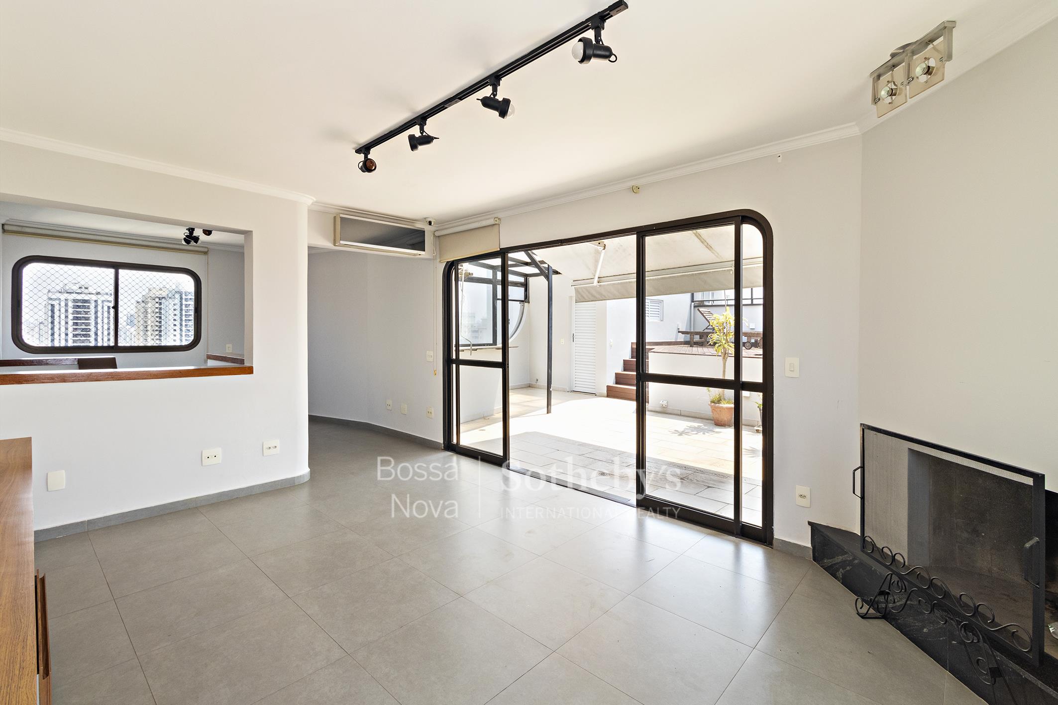 Cobertura Duplex para venda em Moema