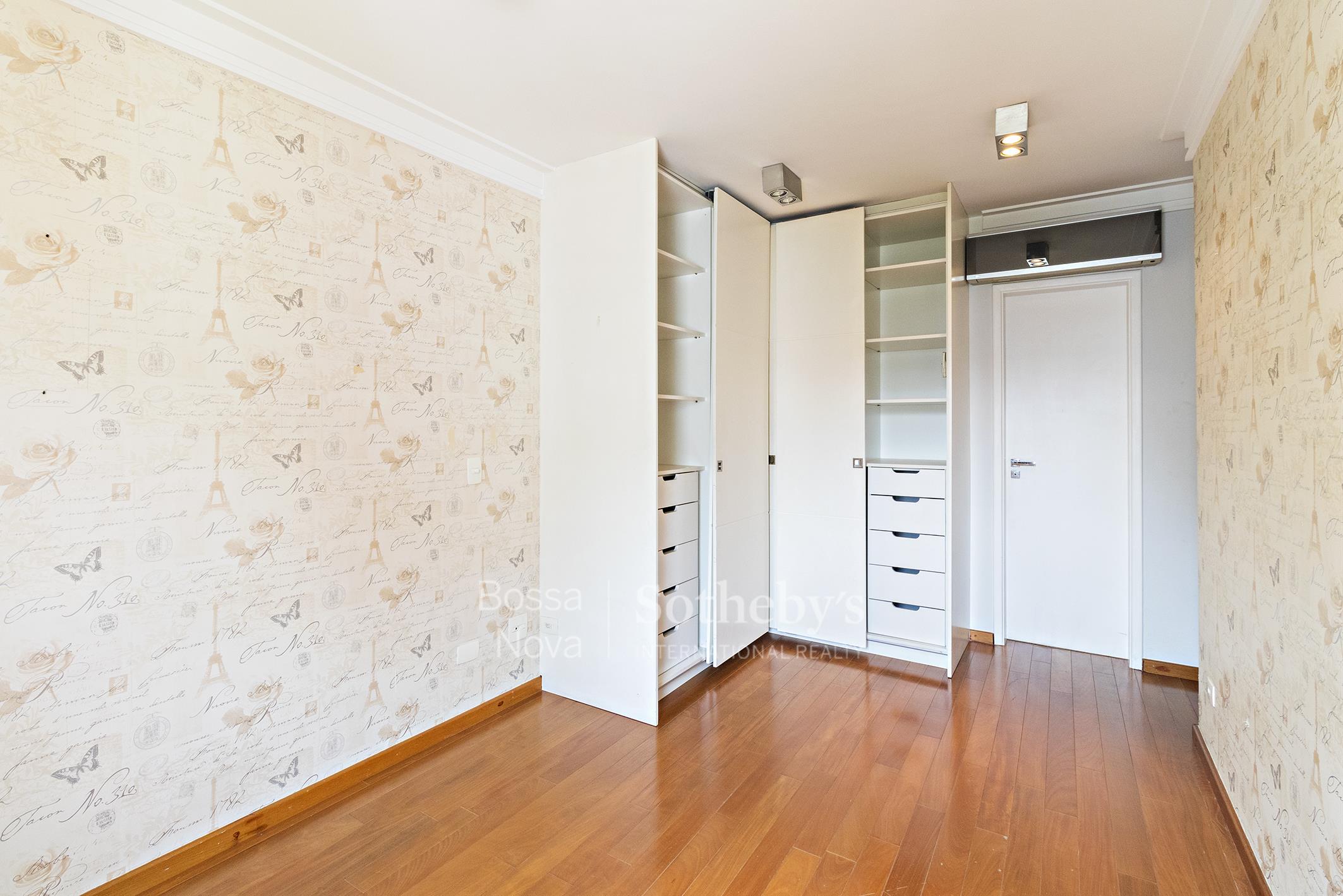 Cobertura Duplex para venda em Moema