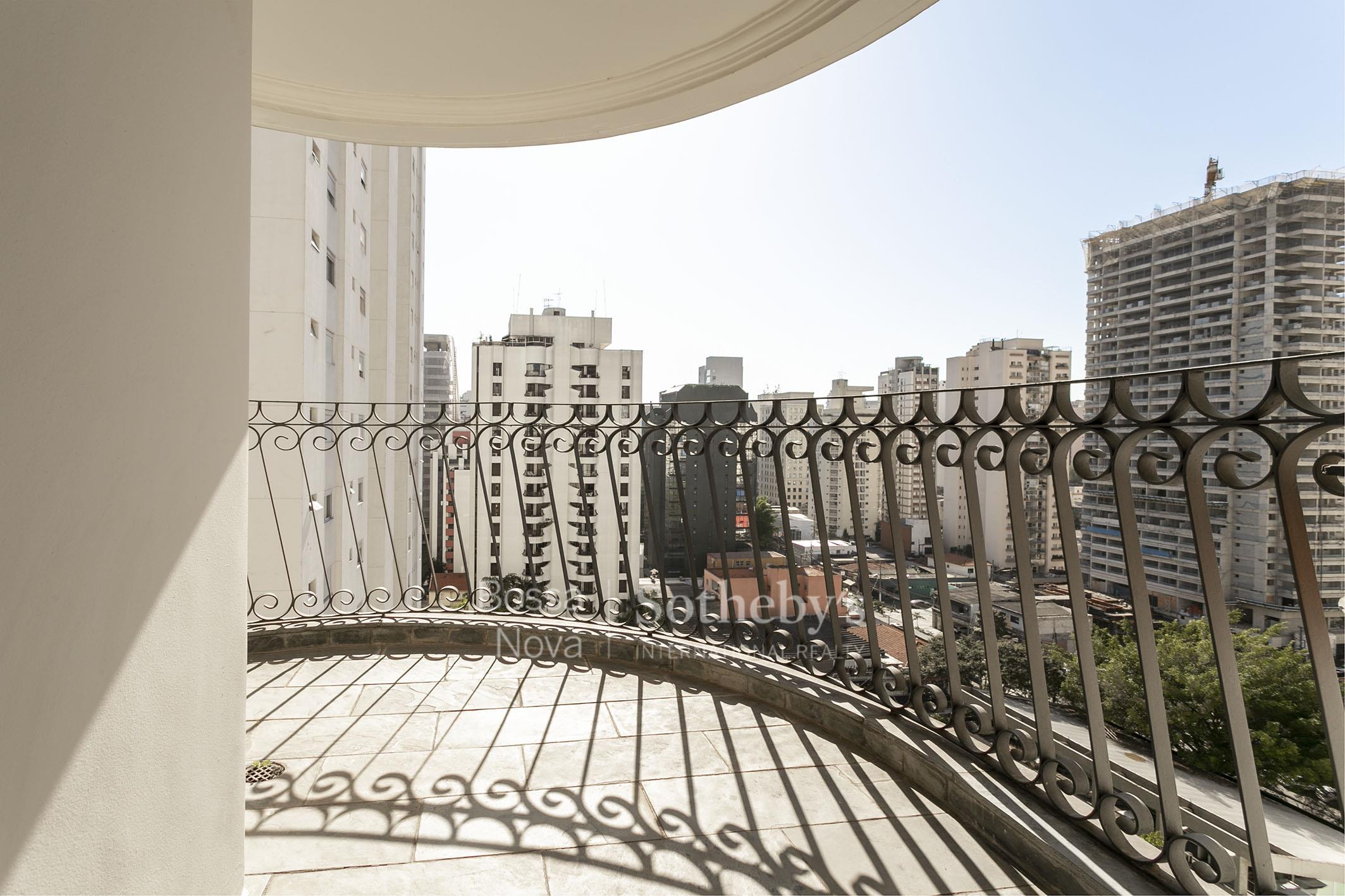 Cobertura Duplex para venda em Moema