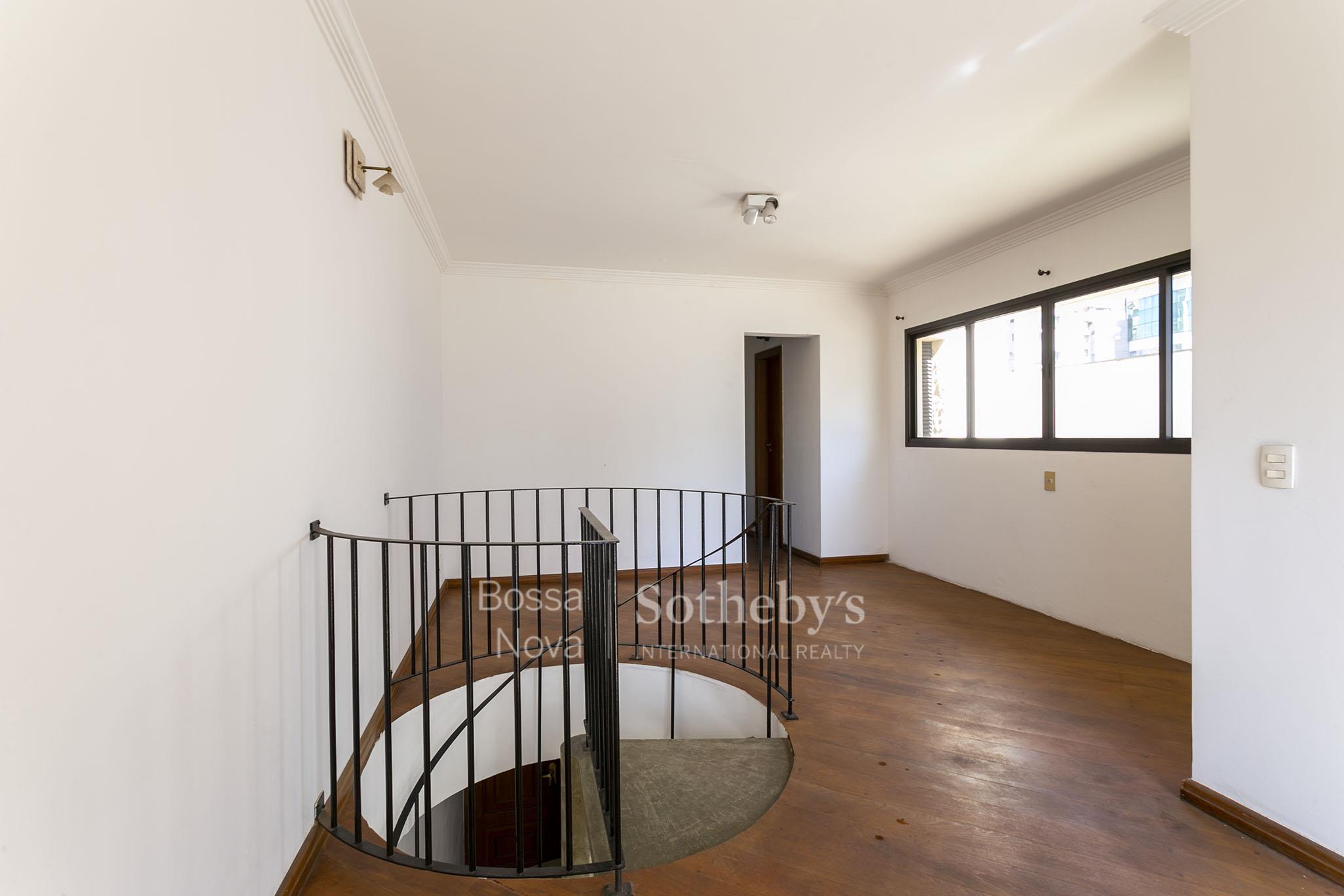 Cobertura Duplex para venda em Moema
