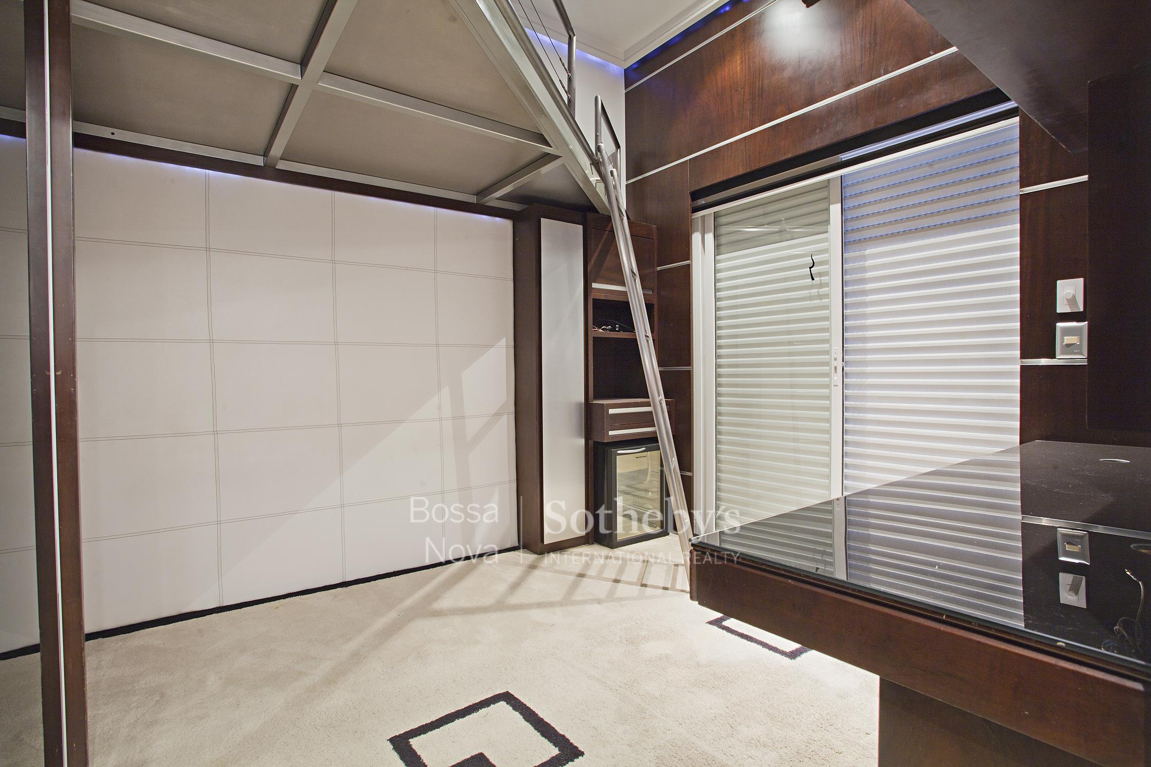 Cobertura Duplex para venda em Moema