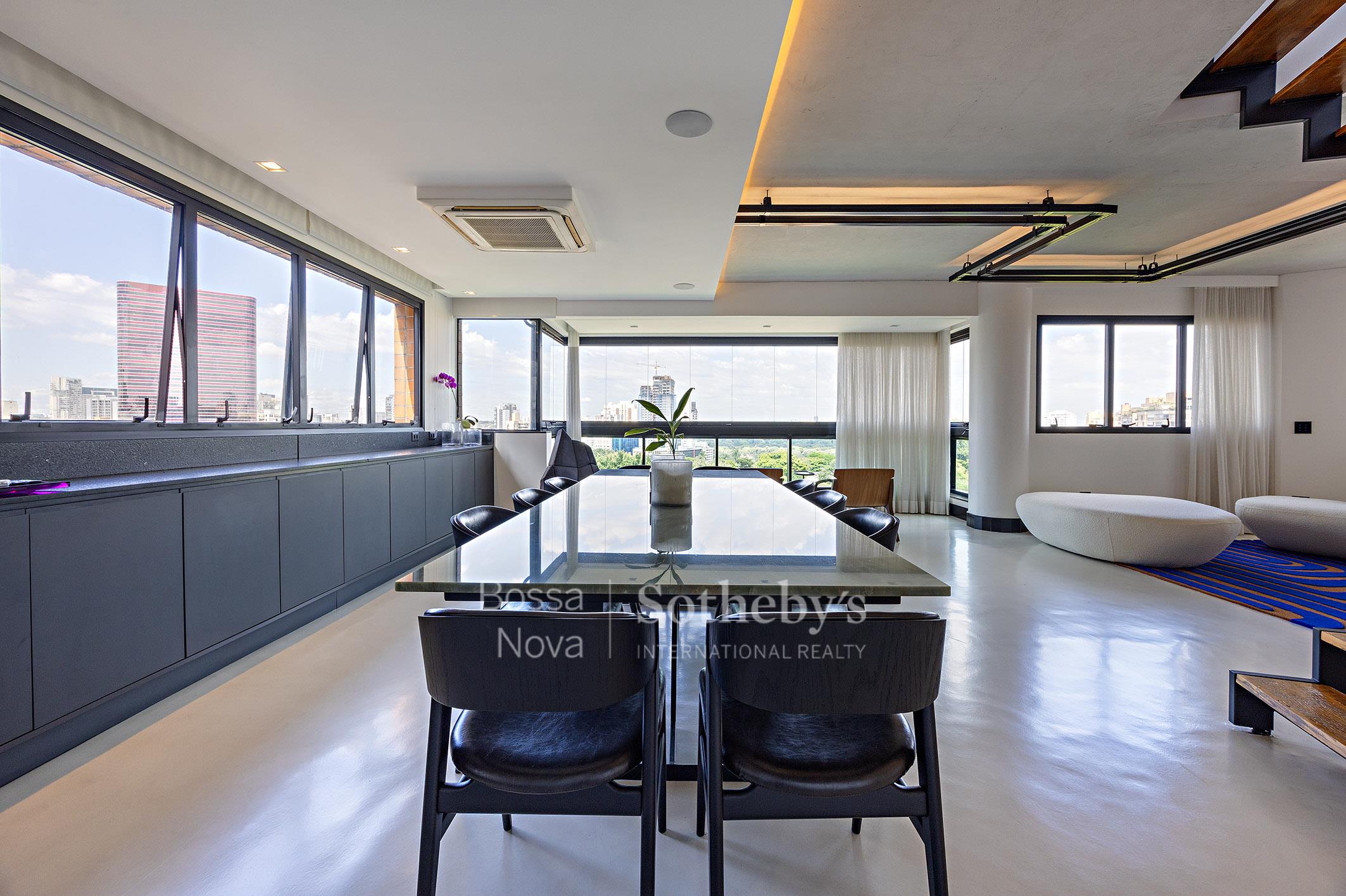 Cobertura Duplex para venda em Vila Madalena