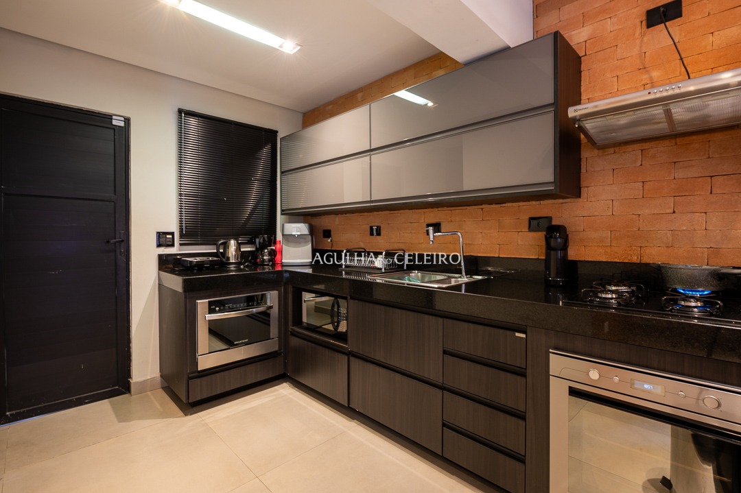 Casa De Vila para venda em Itaim Bibi