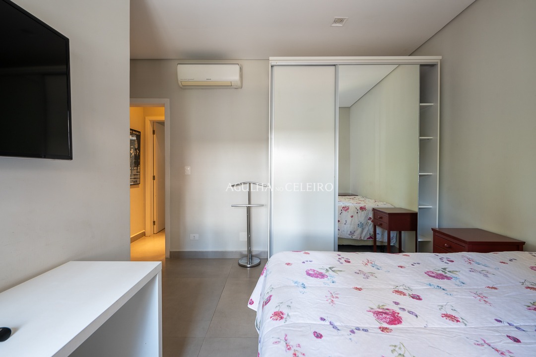 Casa De Vila para venda em Itaim Bibi