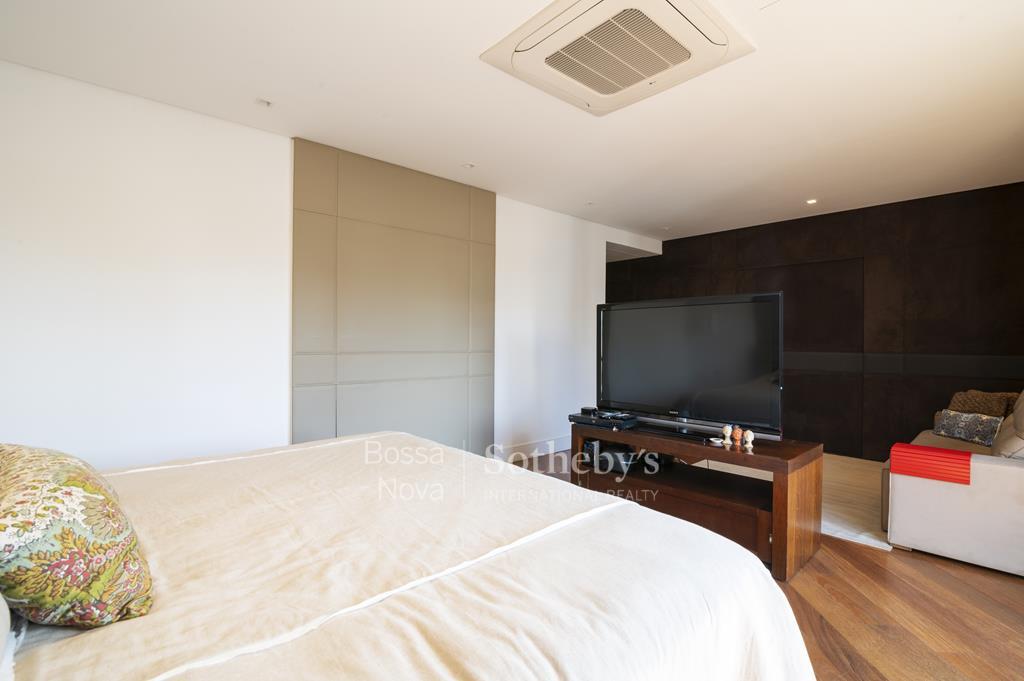 Cobertura Duplex para venda em Moema
