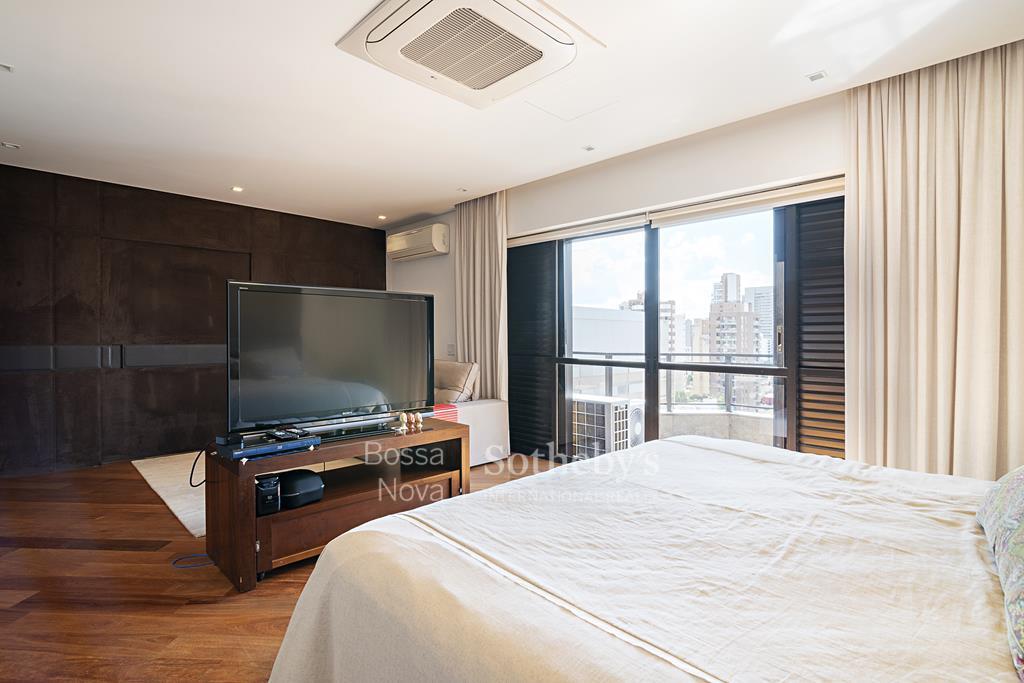 Cobertura Duplex para venda em Moema