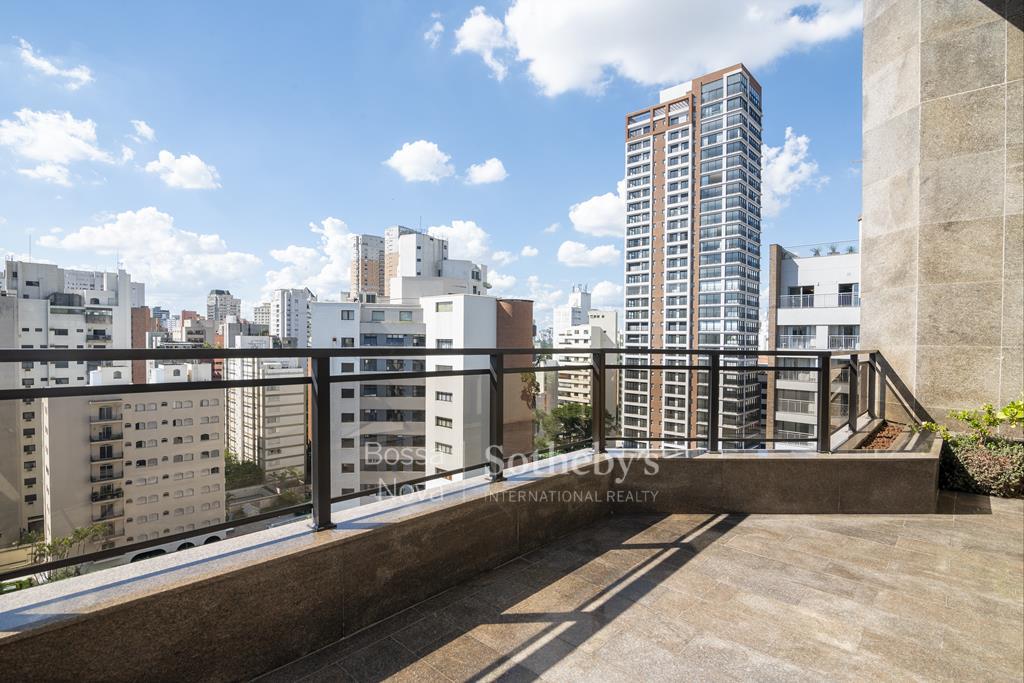 Cobertura Duplex para venda em Moema