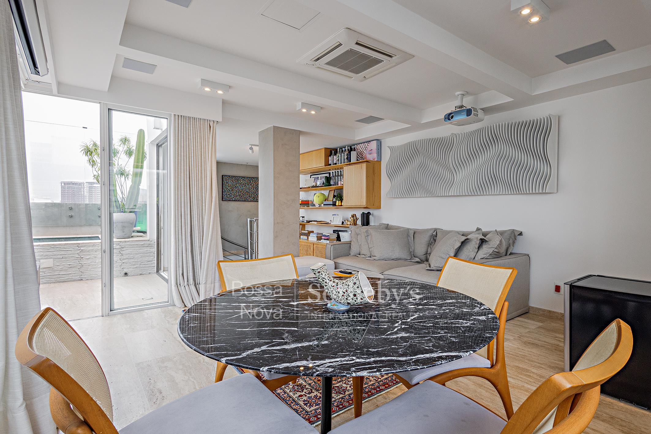 Cobertura Duplex para venda em Vila Nova Conceição