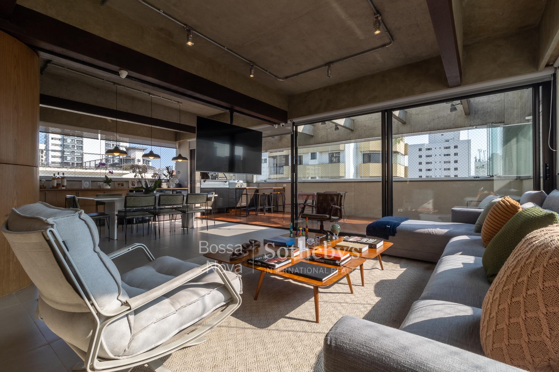 Cobertura Duplex para venda em Moema