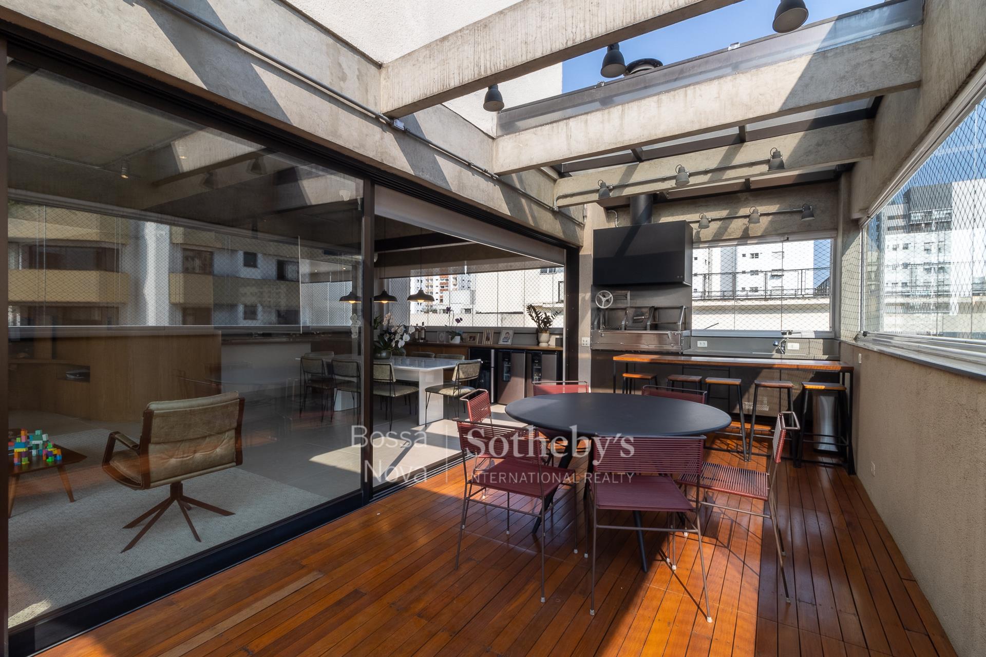 Cobertura Duplex para venda em Moema